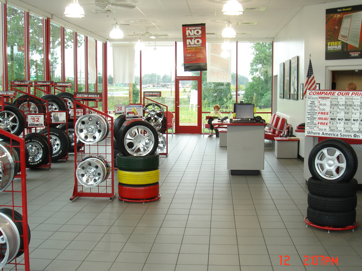 Discount Tires - Showroom